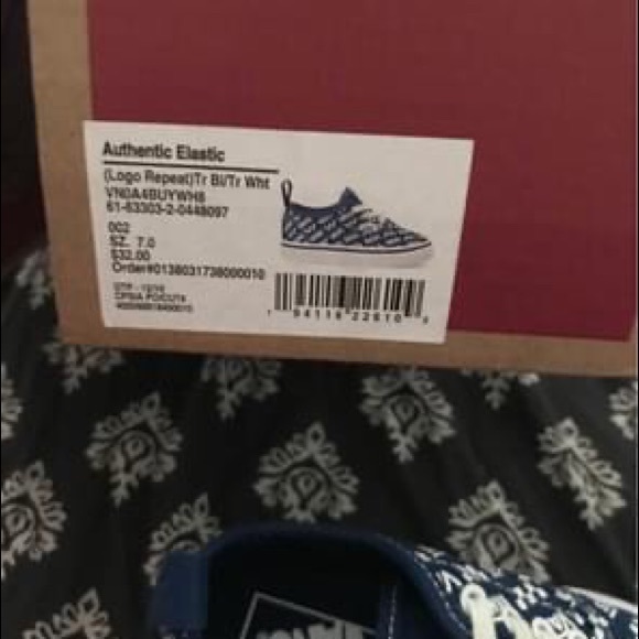 Toddler shoes - Picture 2 of 2